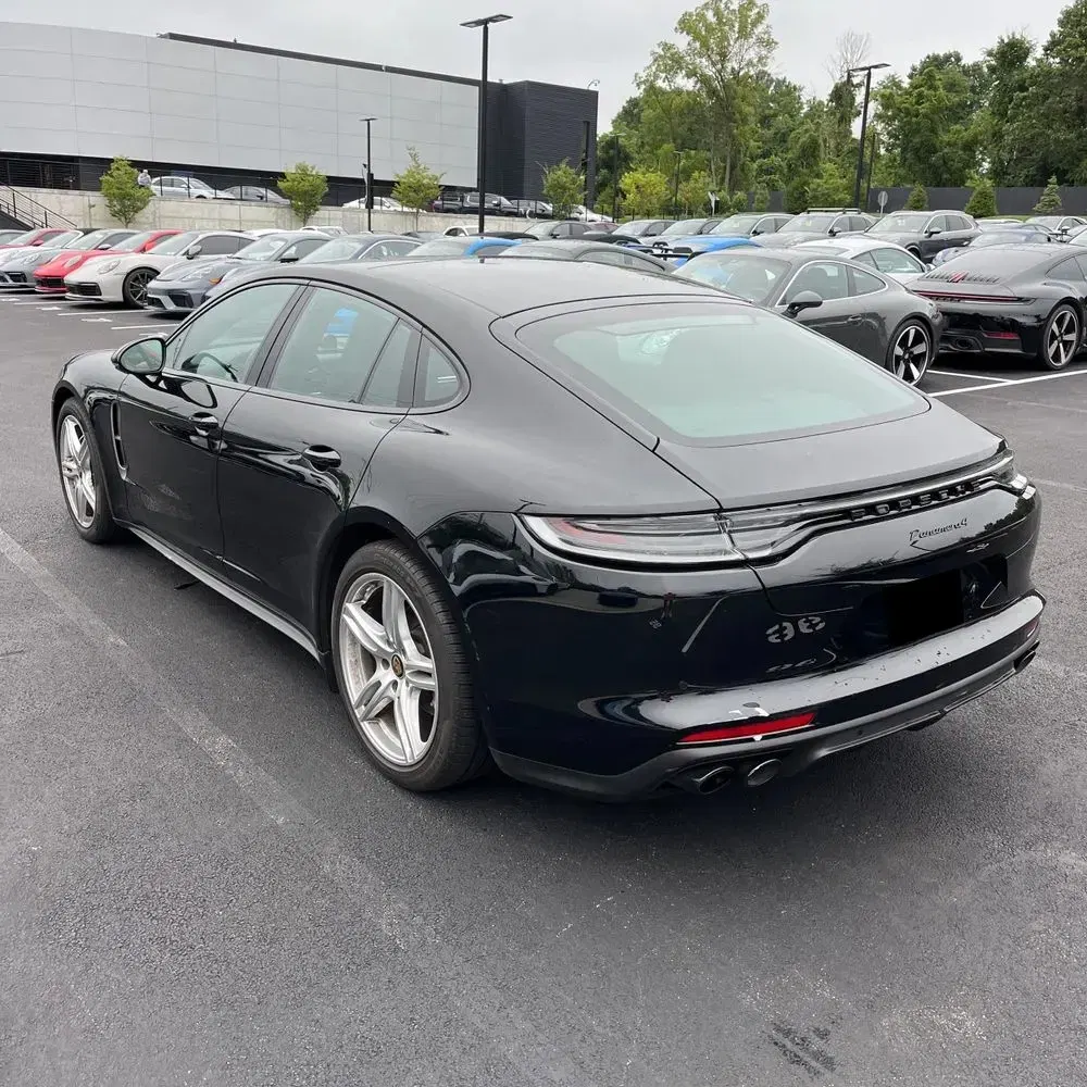 2022 Porsche Panamera 4