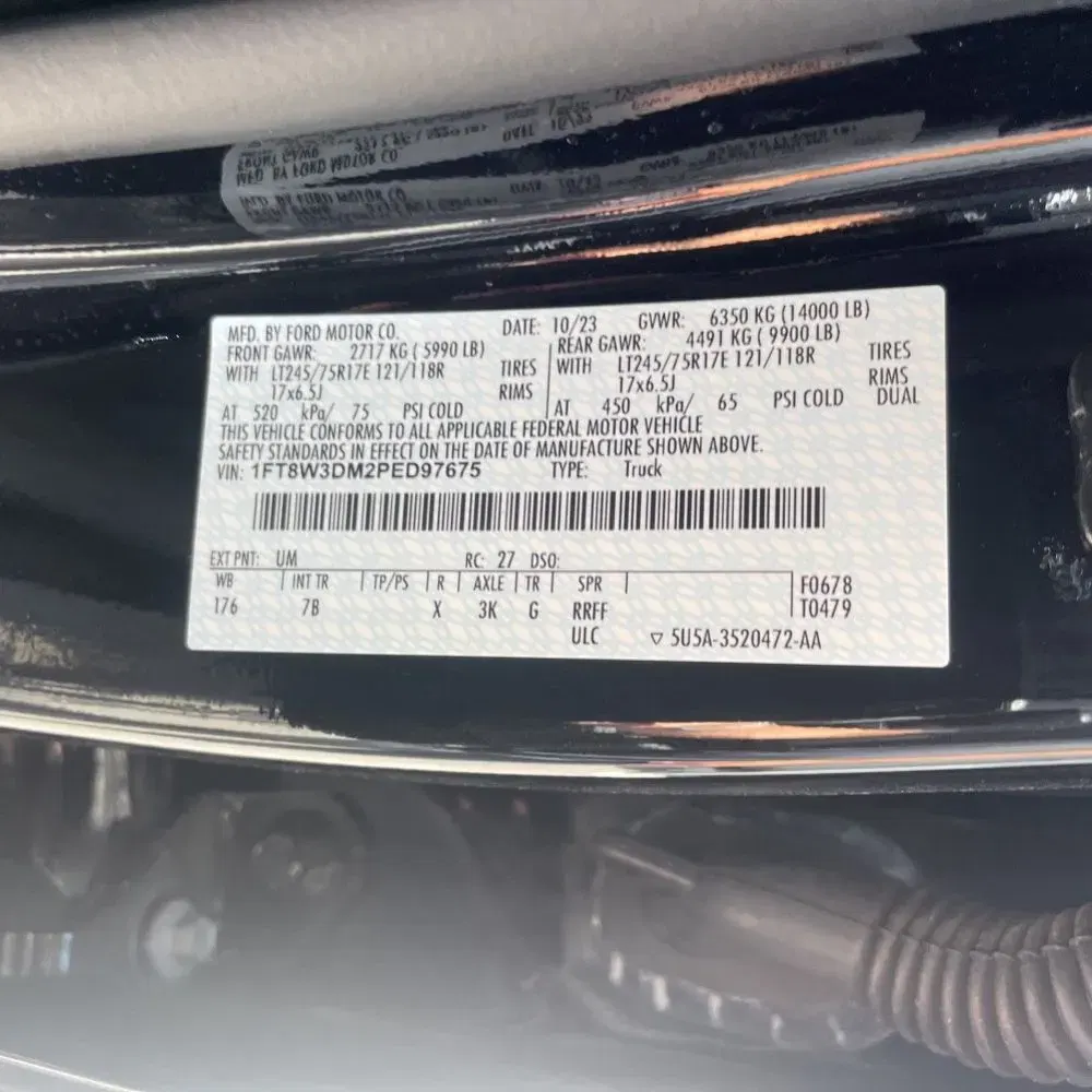 2023 Ford F-350 Super Duty Platinum