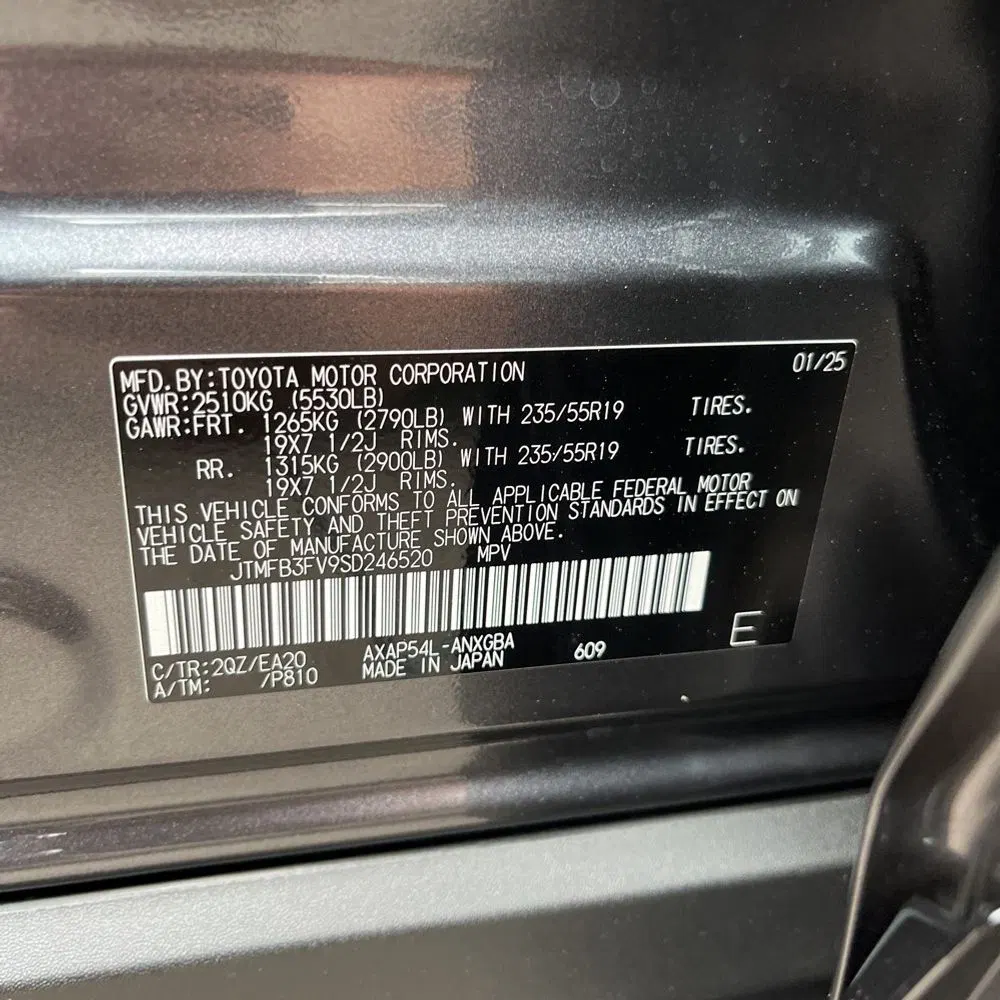 2025 Toyota RAV4 Plug-in Hybrid XSE