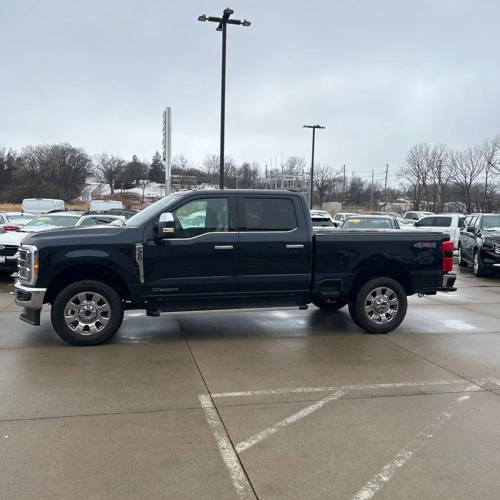 2023 Ford F-350 Super Duty Lariat