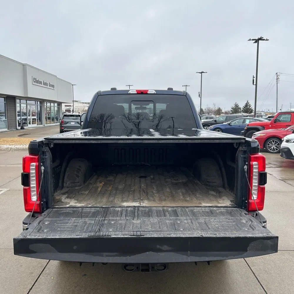 2023 Ford F-350 Super Duty Lariat
