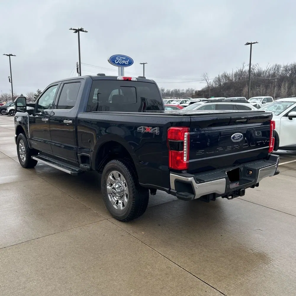 2023 Ford F-350 Super Duty Lariat