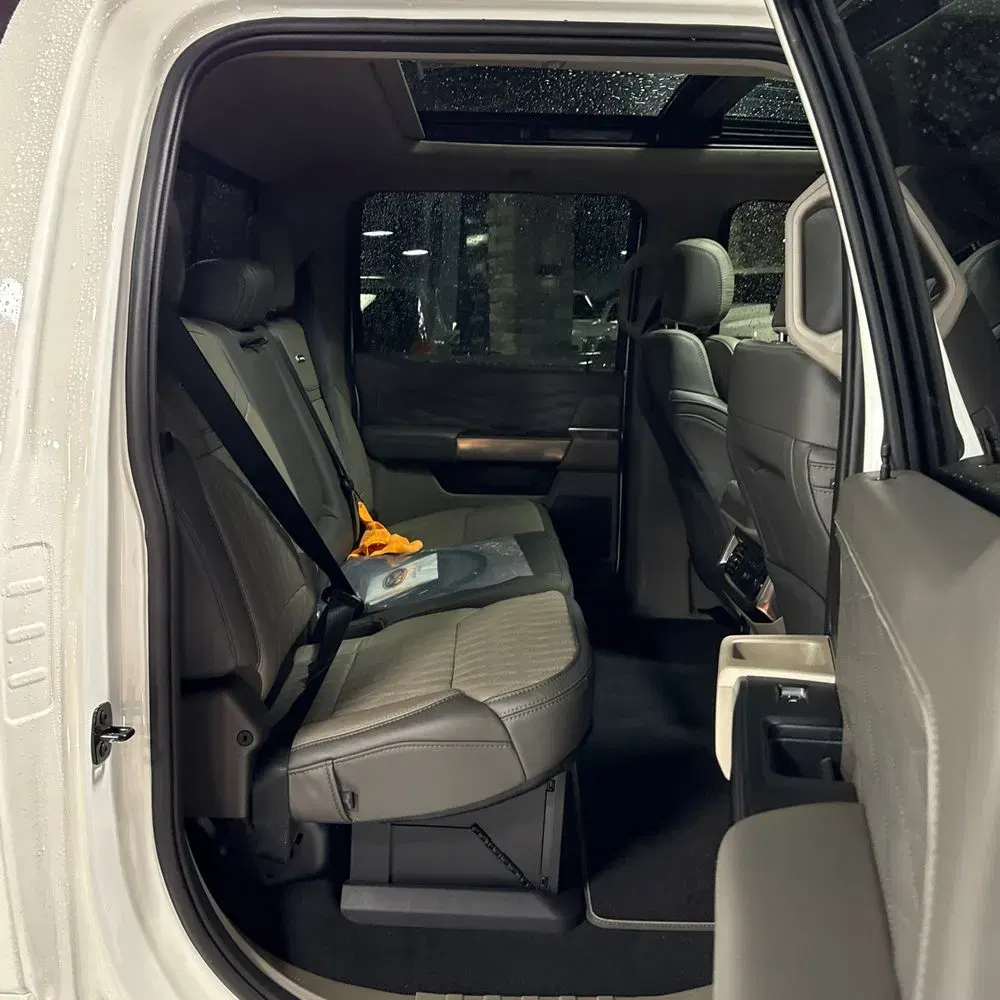2025 Ford F-450 Super Duty Platinum
