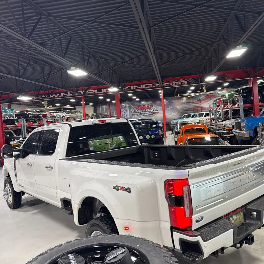 2025 Ford F-450 Super Duty Platinum