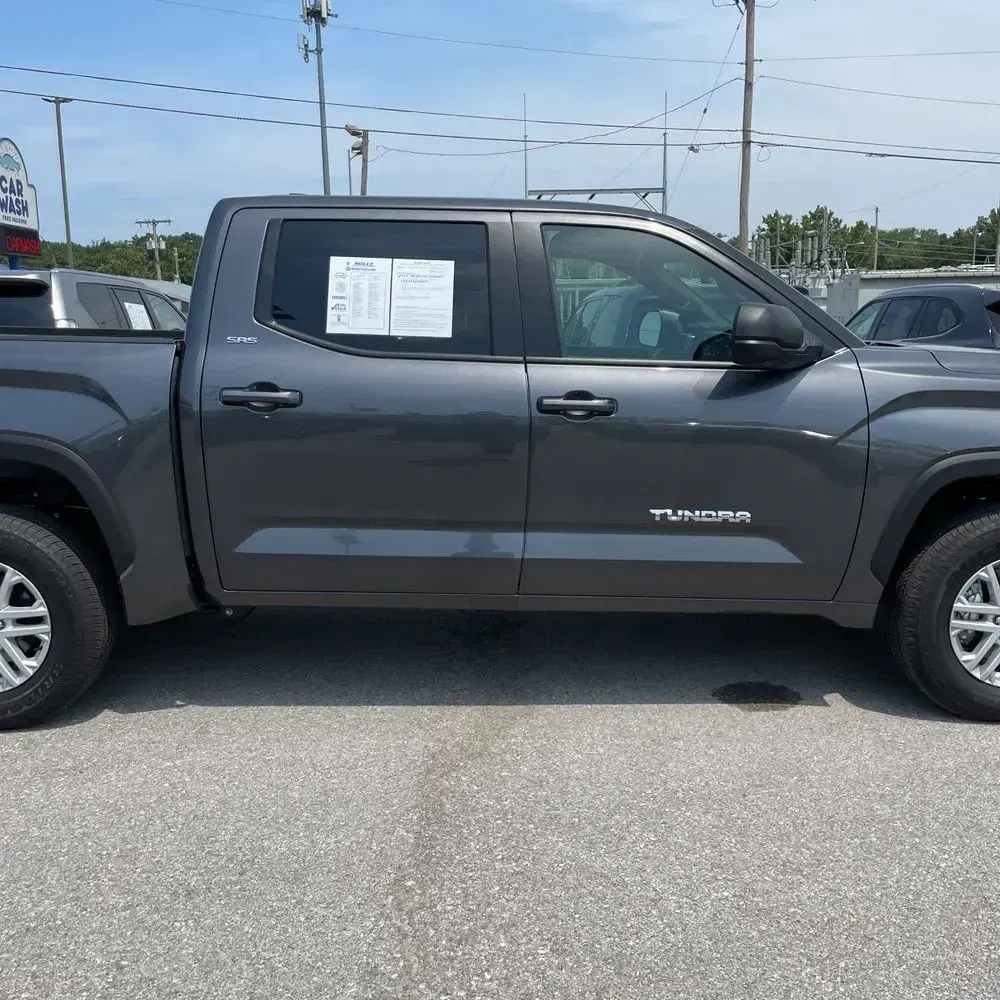 2025 Toyota Tundra SR5
