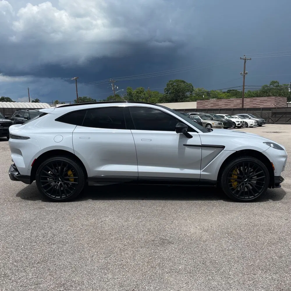 2023 Aston Martin DBX 707