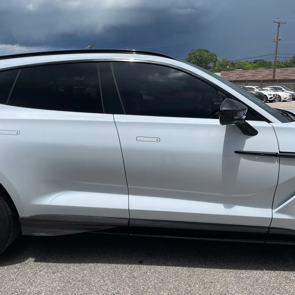2023 Aston Martin DBX 707