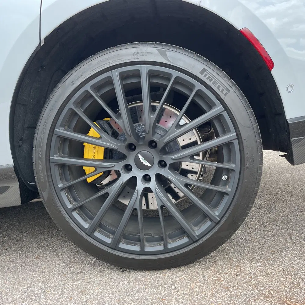 2023 Aston Martin DBX 707