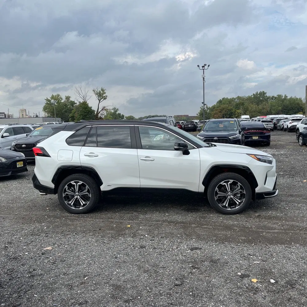 2025 Toyota RAV4 Plug-in Hybrid XSE