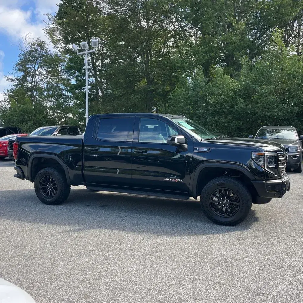 2023 GMC Sierra 1500 AT4X