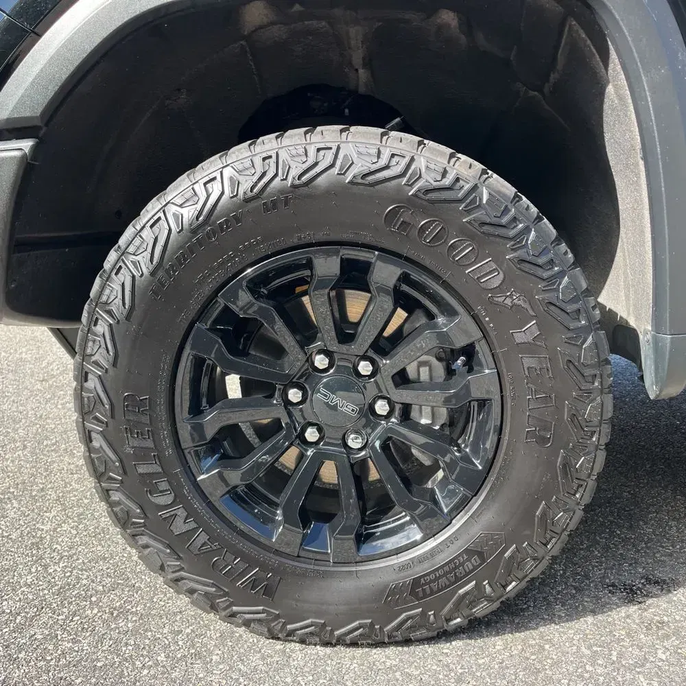 2023 GMC Sierra 1500 AT4X