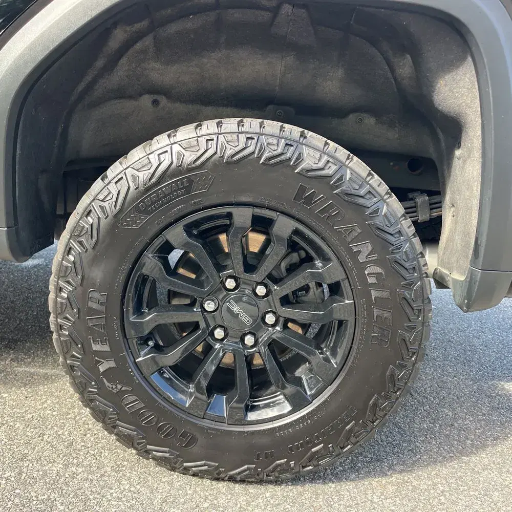2023 GMC Sierra 1500 AT4X