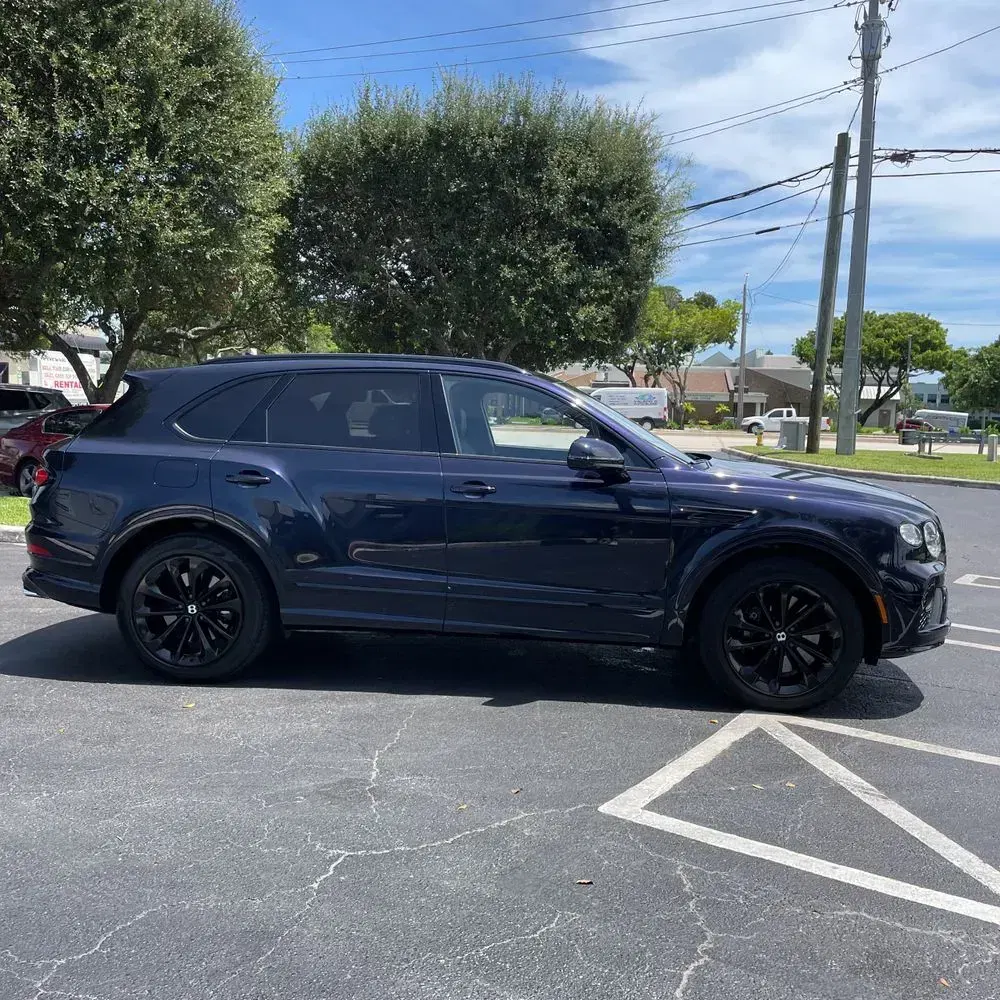 2022 Bentley Bentayga V8