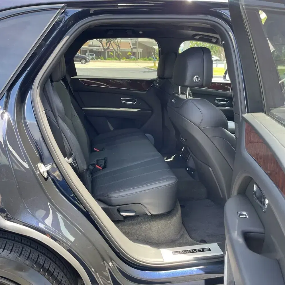 2022 Bentley Bentayga V8
