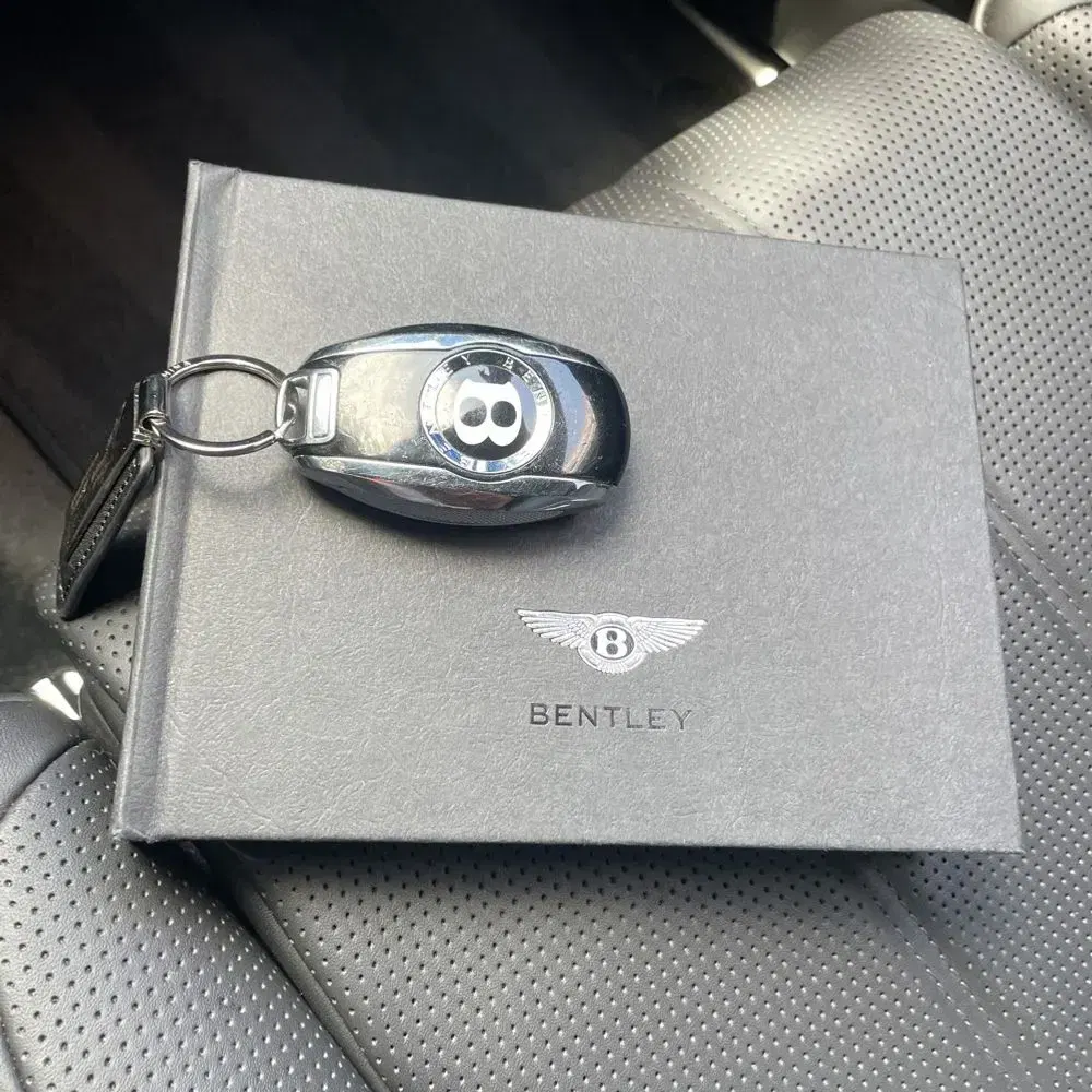 2022 Bentley Bentayga V8