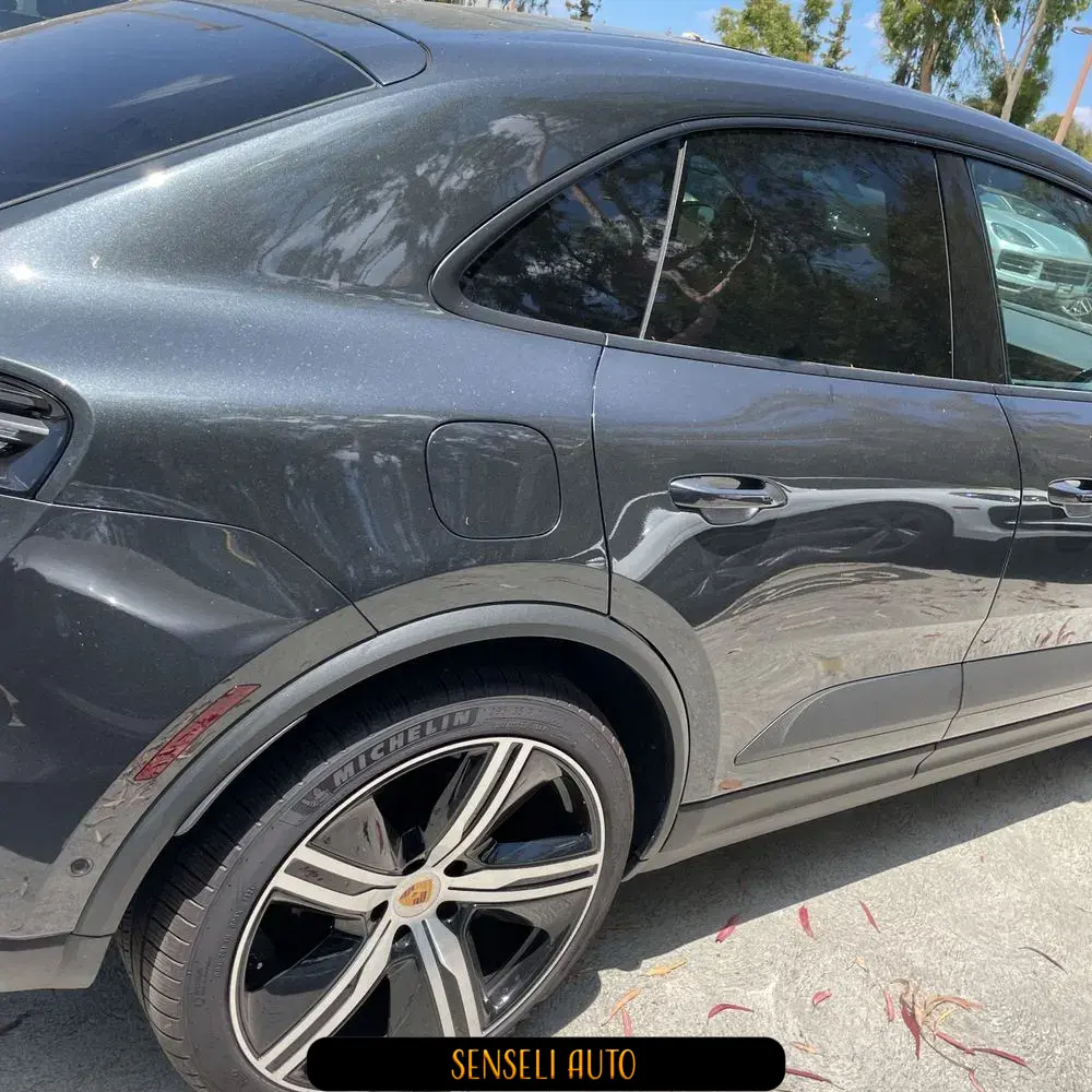 2025 Porsche Macan Electric