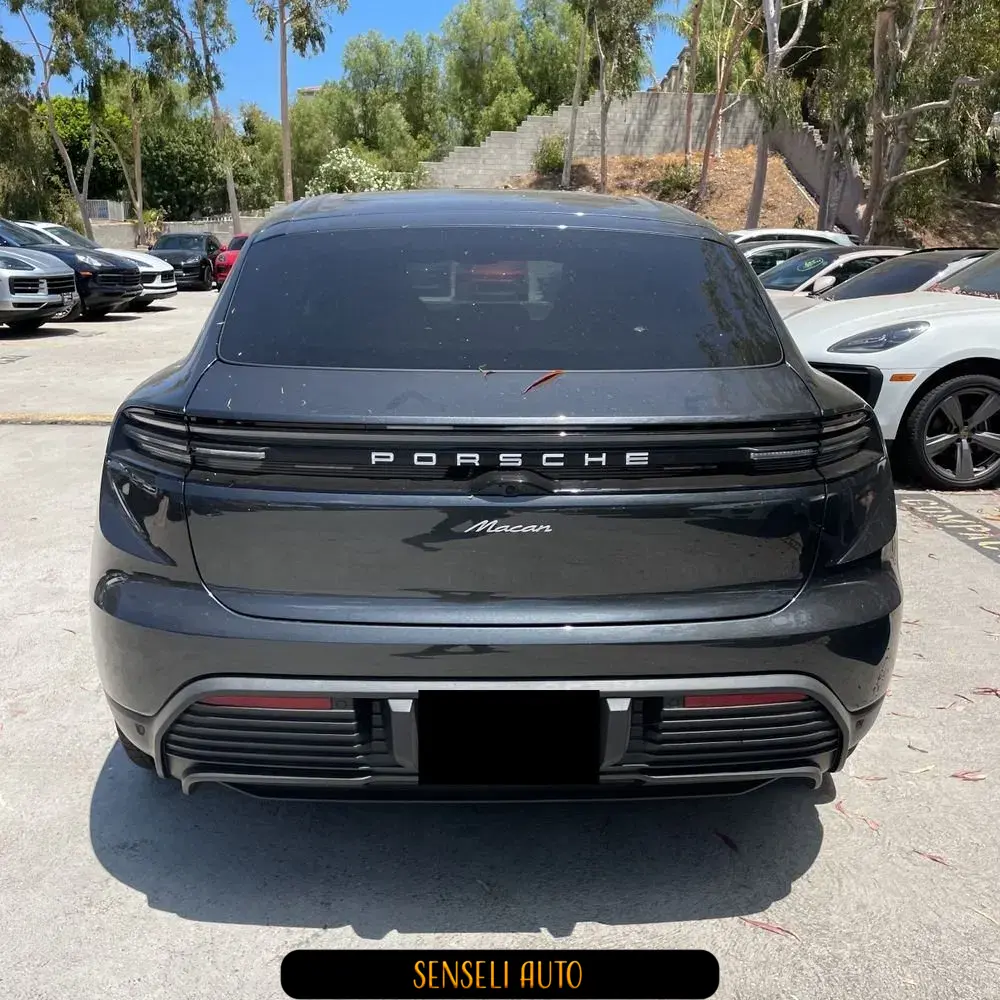 2025 Porsche Macan Electric