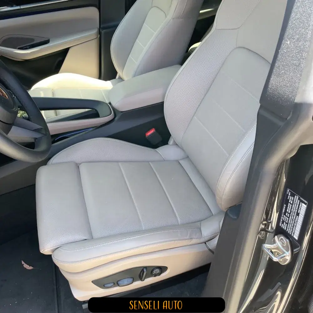 2025 Porsche Macan Electric