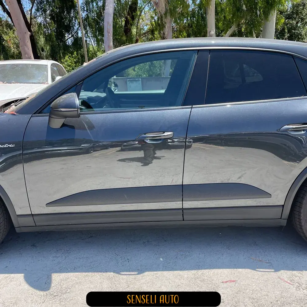 2025 Porsche Macan Electric