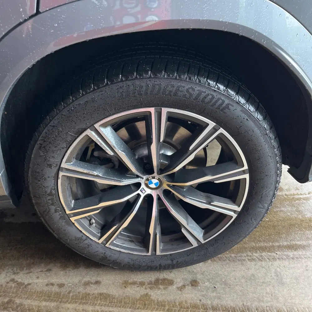 2025 BMW X6 XDrive40i