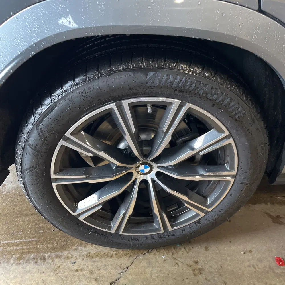 2025 BMW X6 XDrive40i