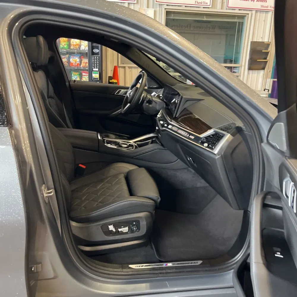 2025 BMW X6 XDrive40i