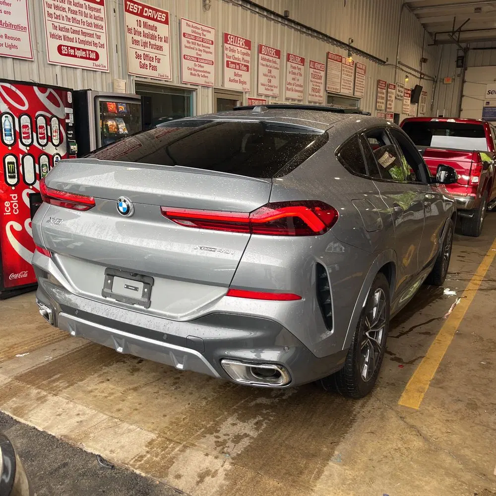 2025 BMW X6 XDrive40i