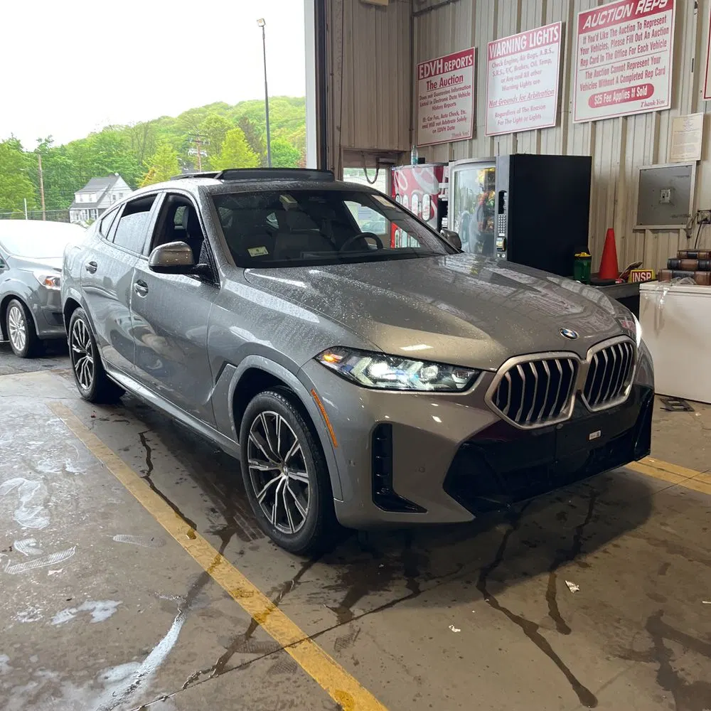 2025 BMW X6 XDrive40i