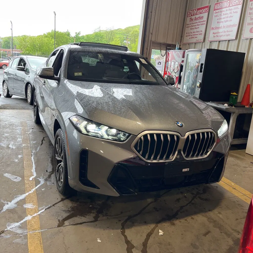 2025 BMW X6 XDrive40i