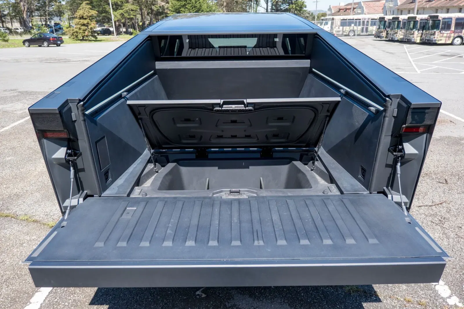 2024 Tesla Cybertruck AWD Foundation Series