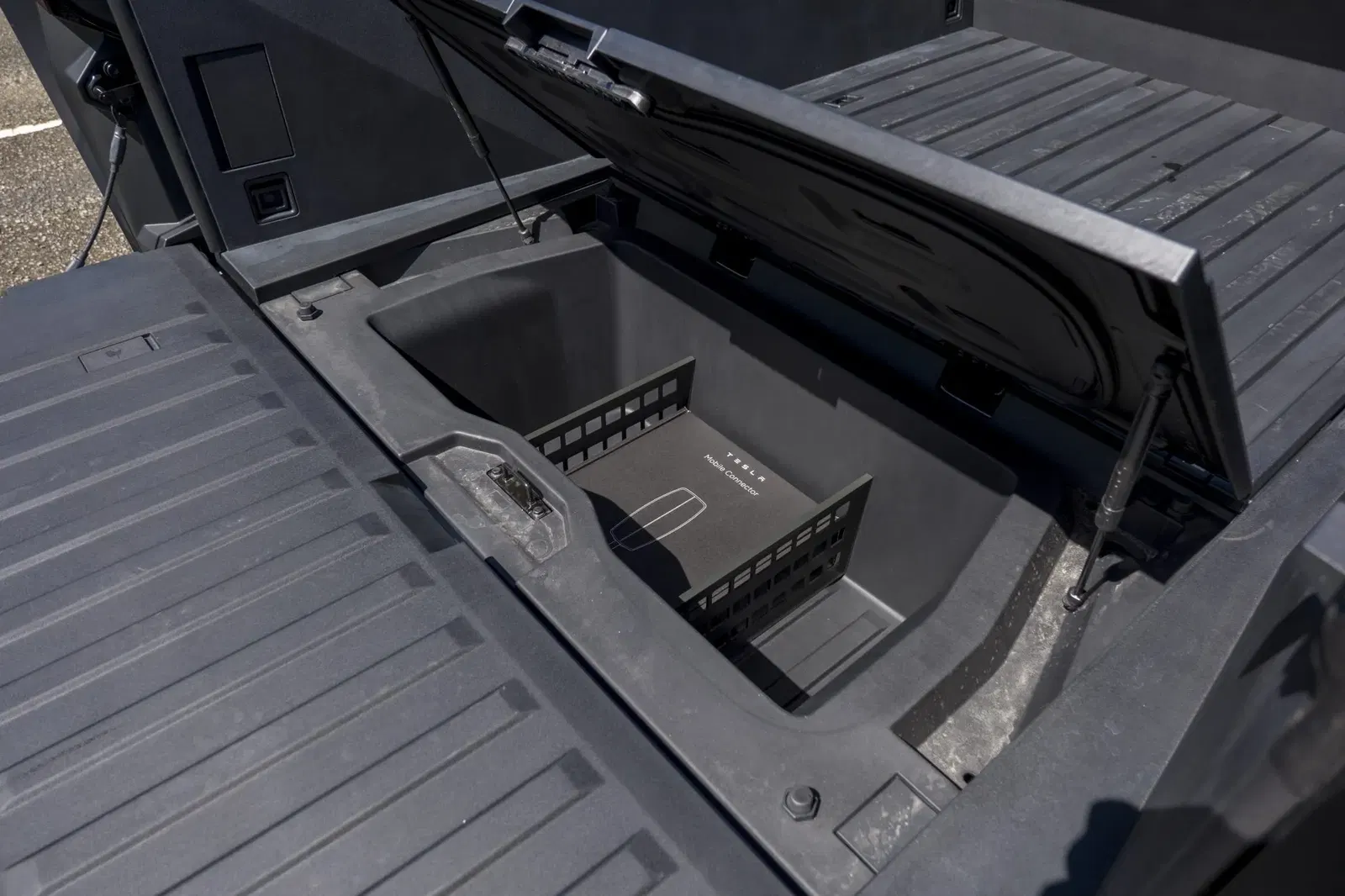 2024 Tesla Cybertruck AWD Foundation Series