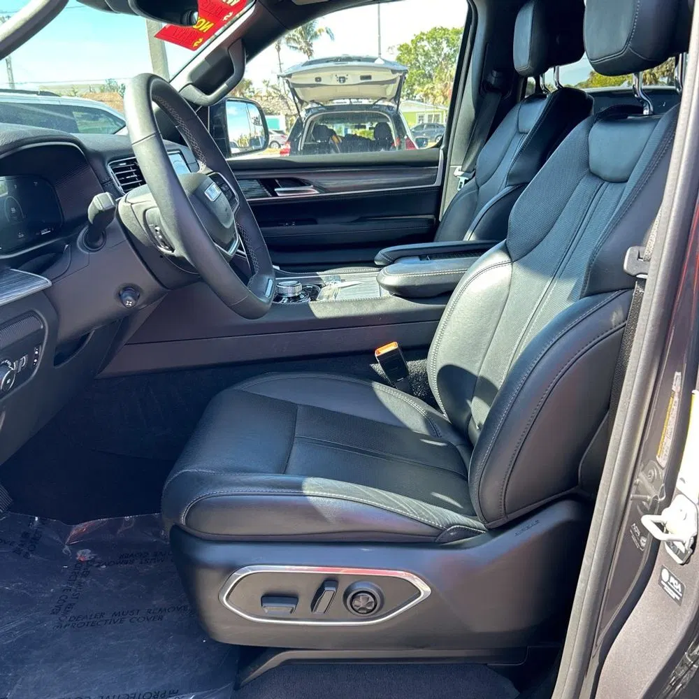 2024 Jeep Wagoneer L Series III