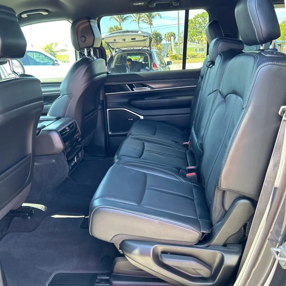 2024 Jeep Wagoneer L Series III