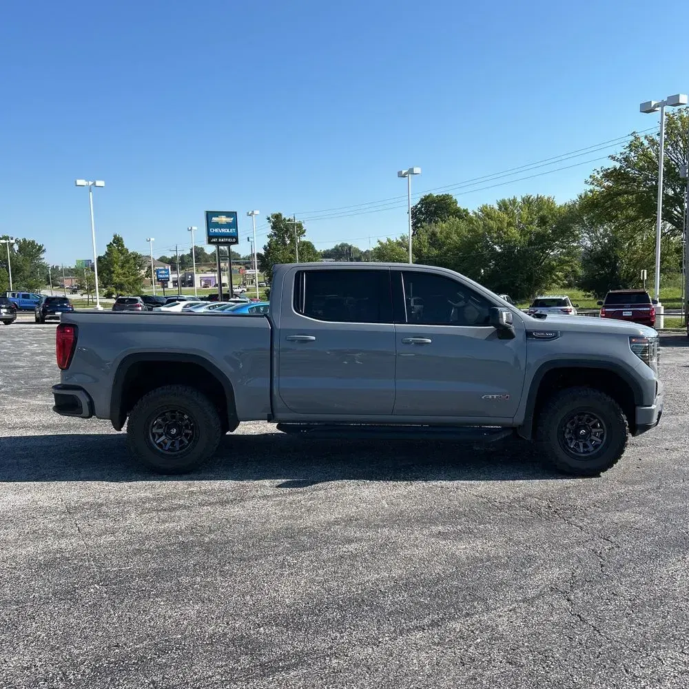 2024 GMC Sierra 1500 AT4