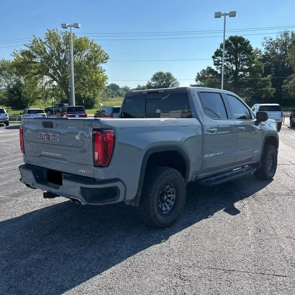 2024 GMC Sierra 1500 AT4