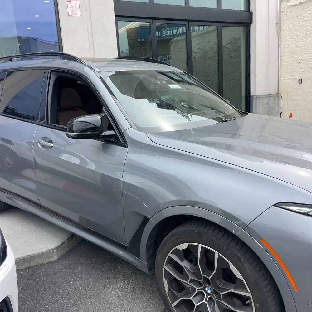 2023 BMW X7 M60i