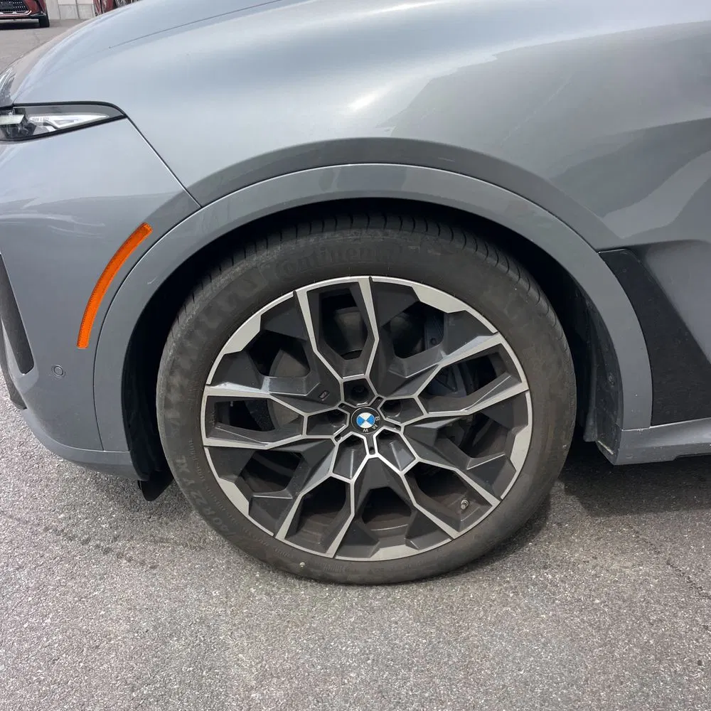 2023 BMW X7 M60i