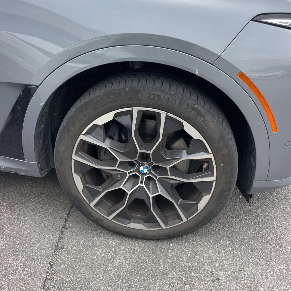2023 BMW X7 M60i