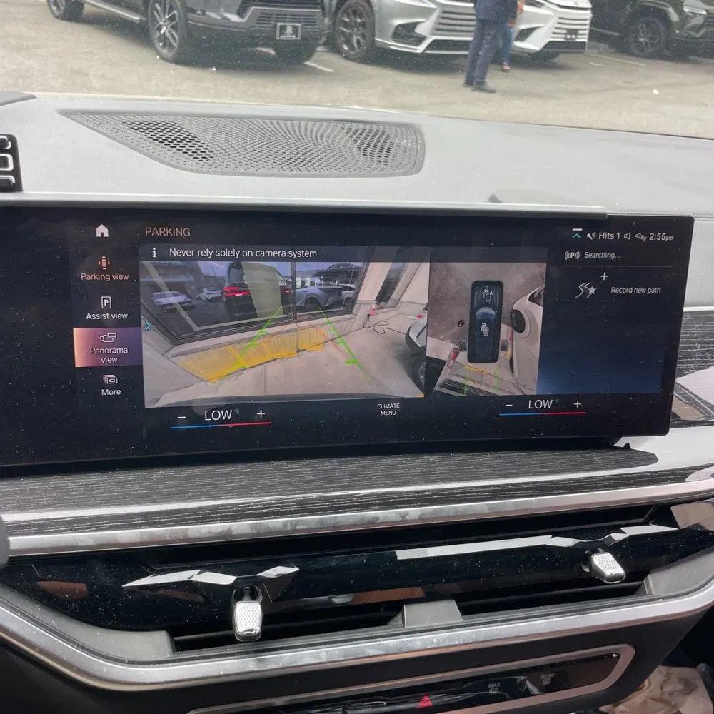 2023 BMW X7 M60i