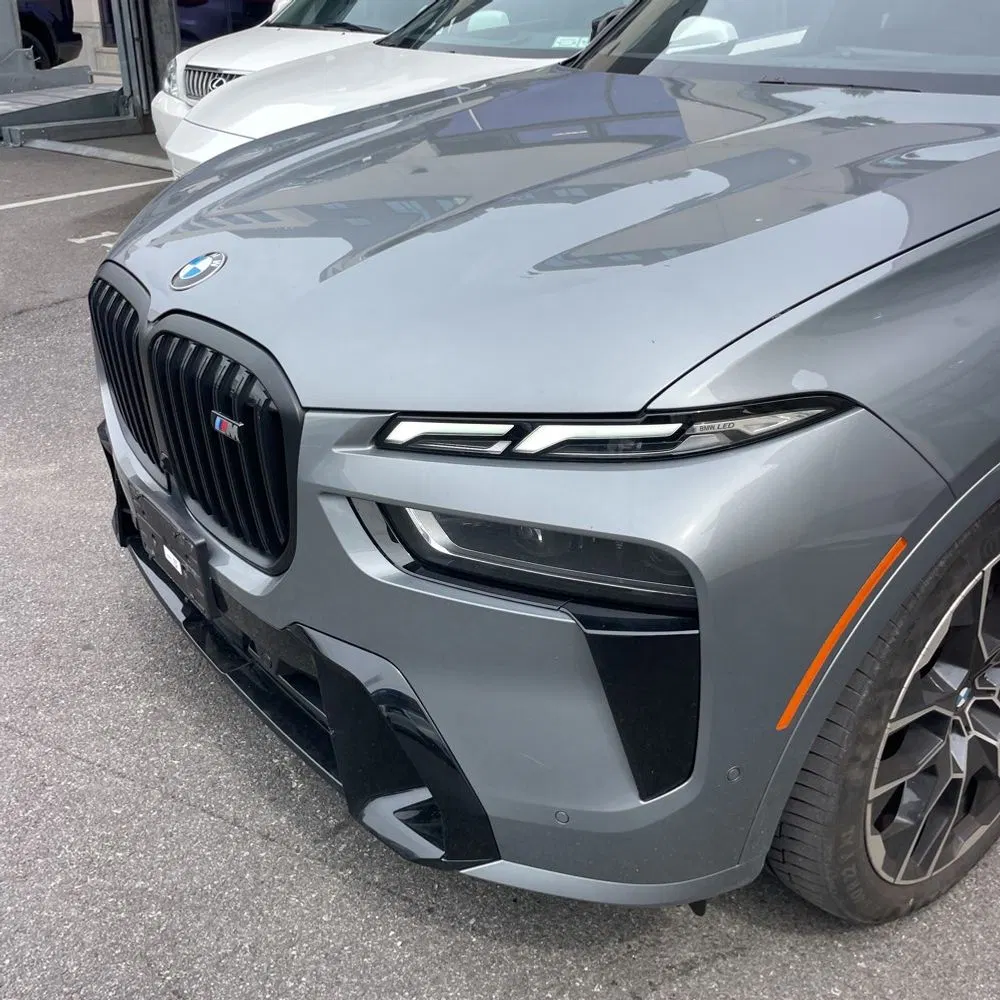2023 BMW X7 M60i