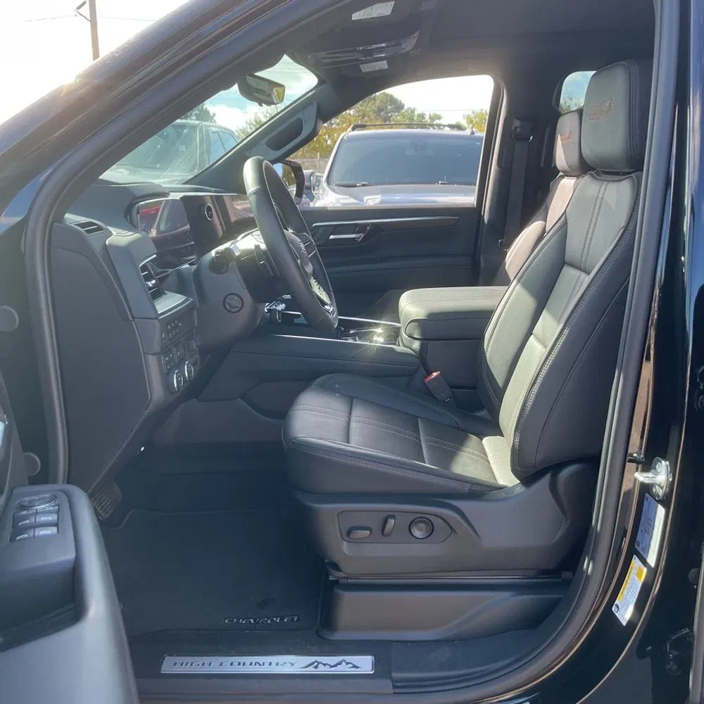 2025 Chevrolet Suburban High Country