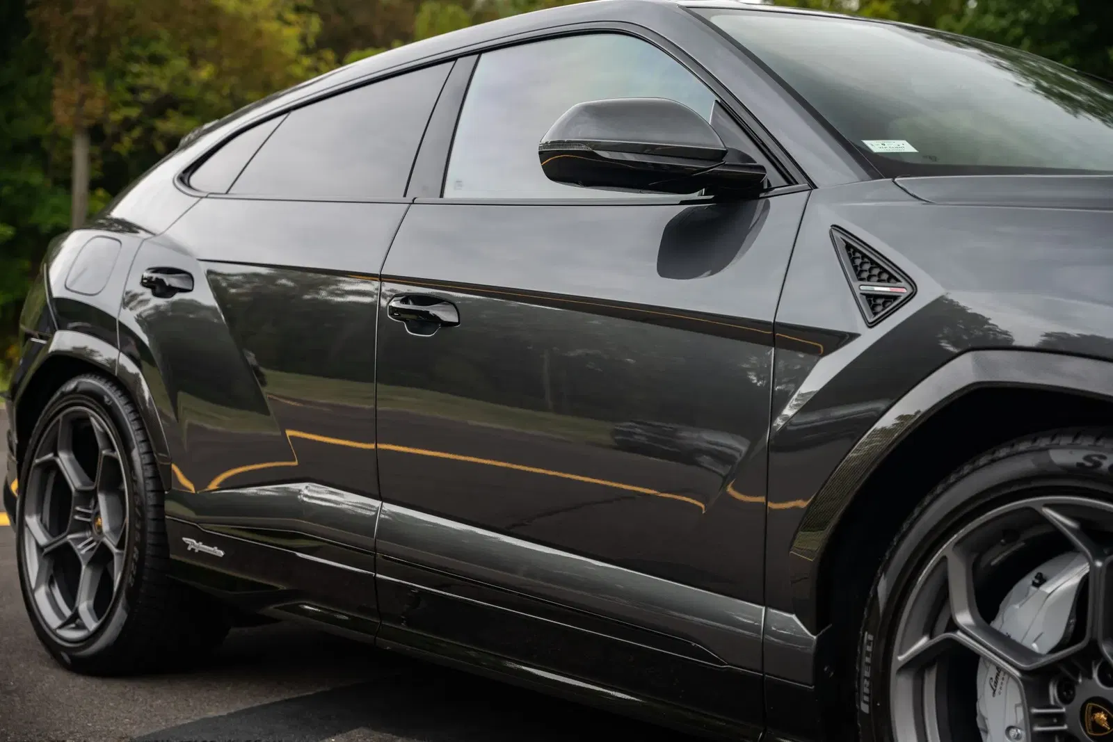 2023 Lamborghini Urus Performante