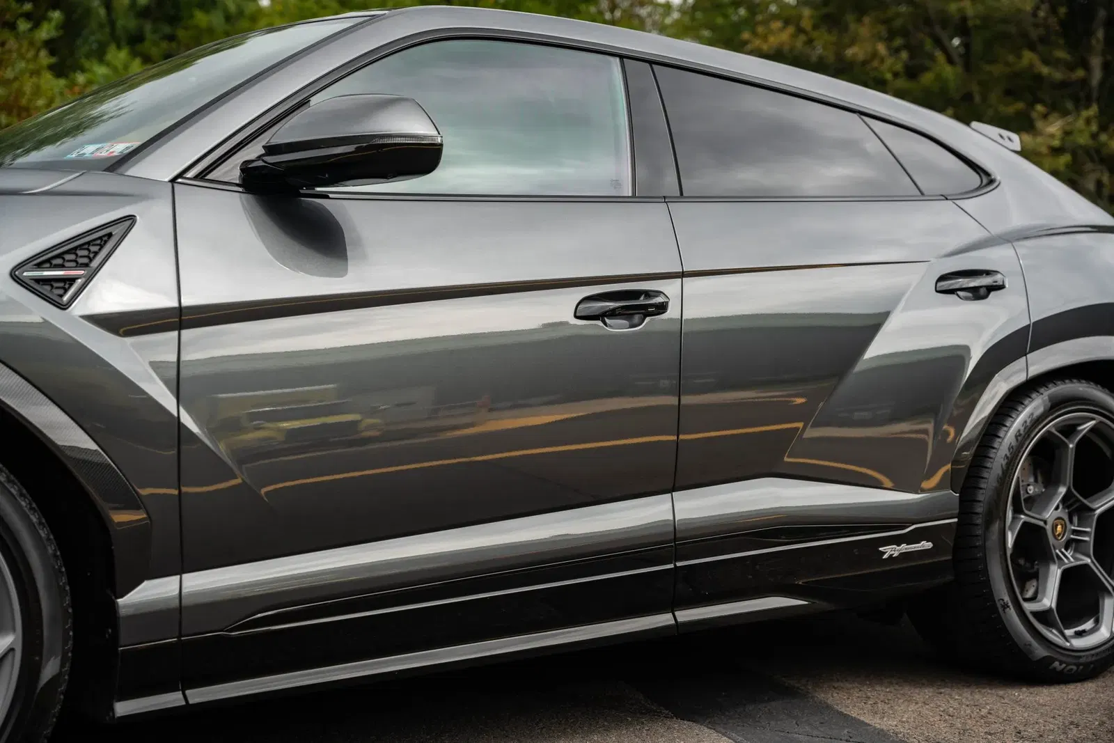 2023 Lamborghini Urus Performante