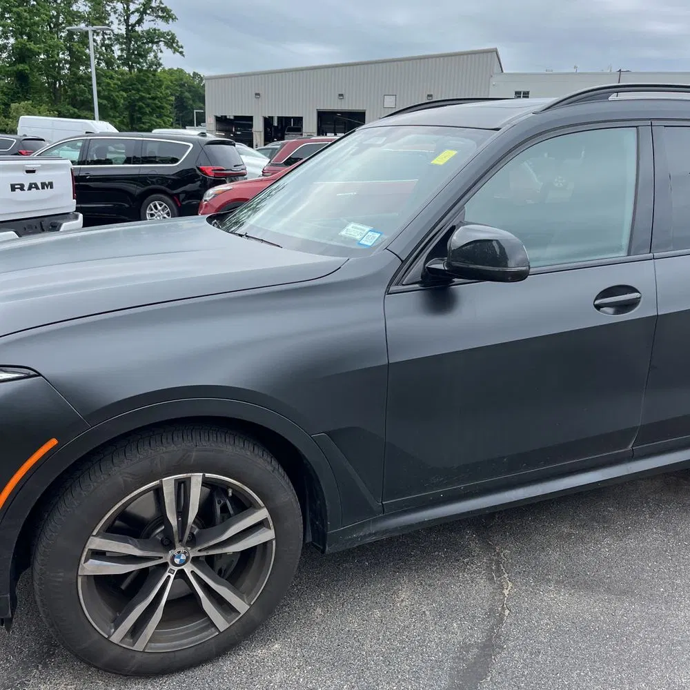2025 BMW X7 M60i