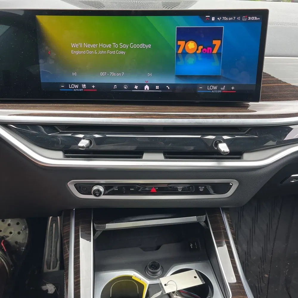 2025 BMW X7 M60i