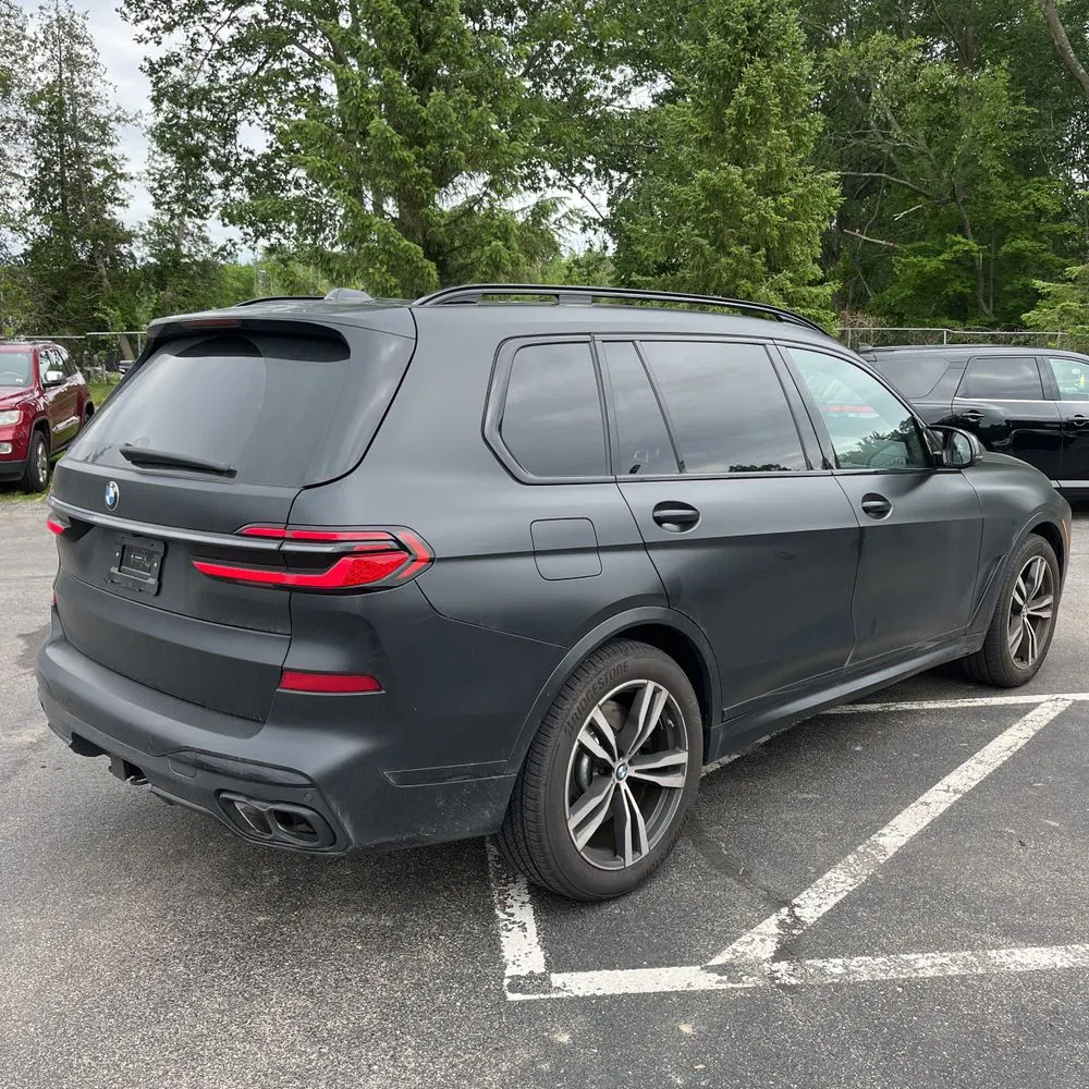 2025 BMW X7 M60i