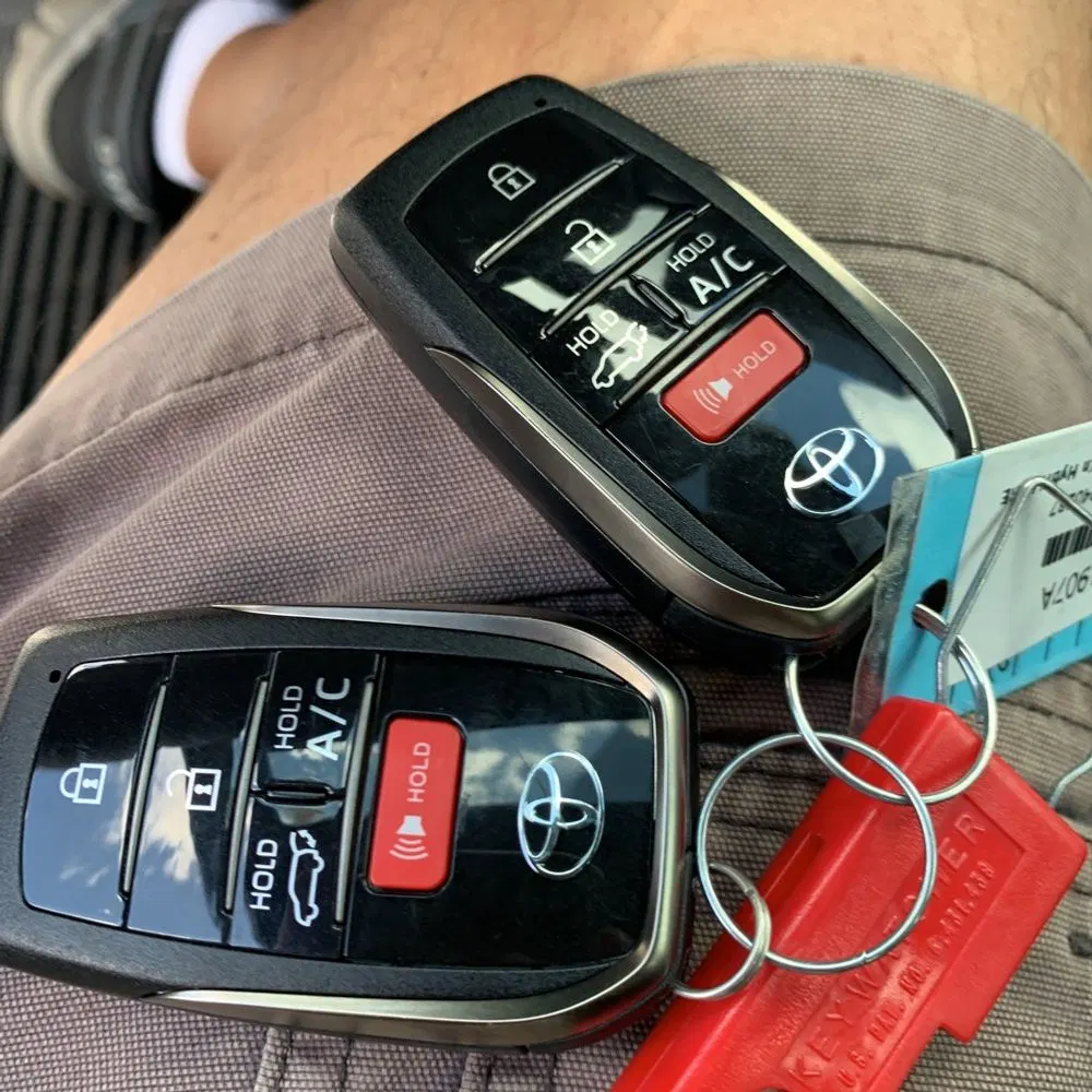 2025 Toyota RAV4 Plug-in Hybrid XSE