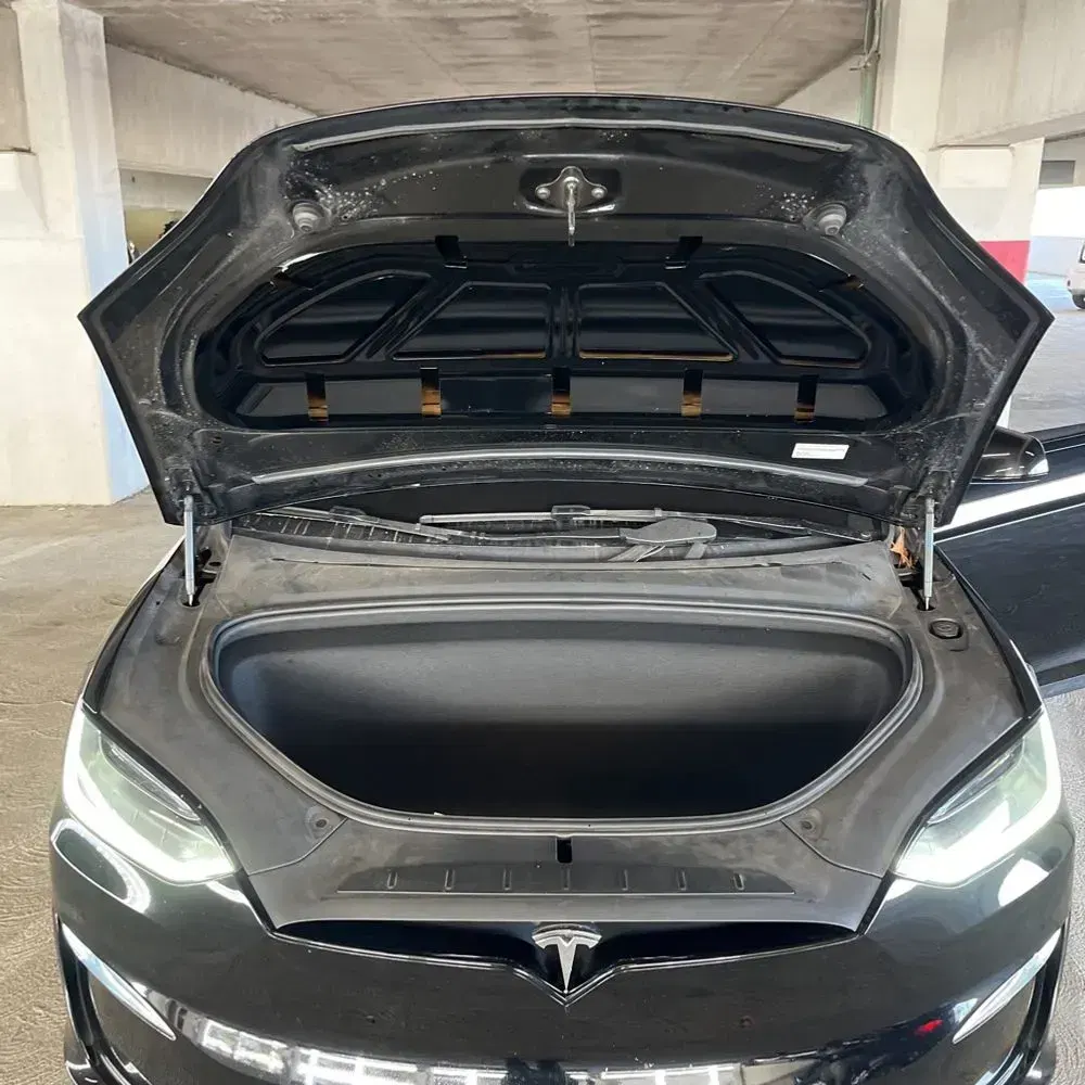 2023 Tesla Model X Plaid