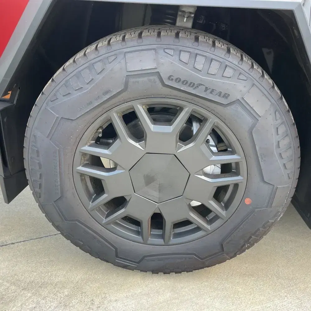 2024 Tesla Cybertruck Base