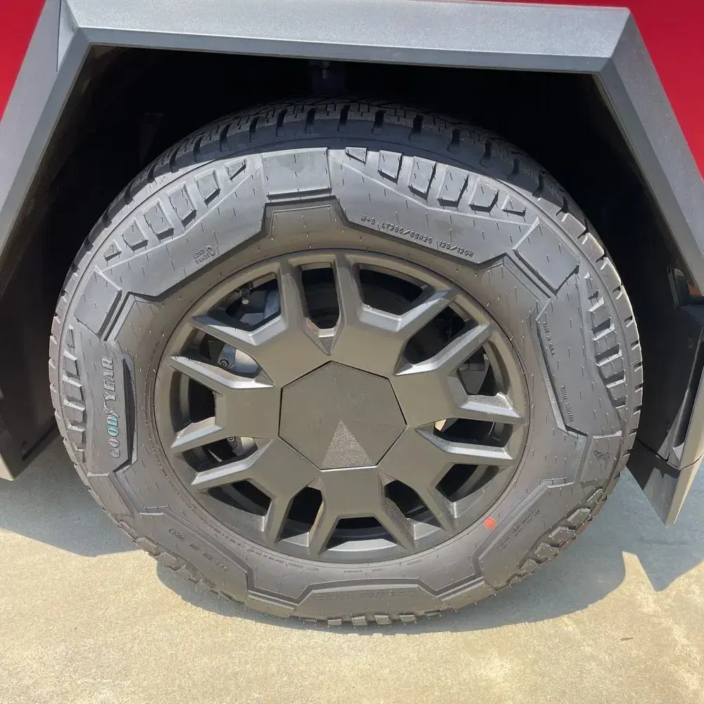 2024 Tesla Cybertruck Base